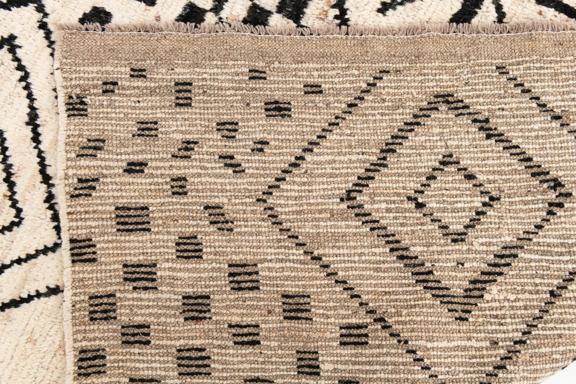 10' 1 x 14' Hand Knotted Moroccan Wool Rug