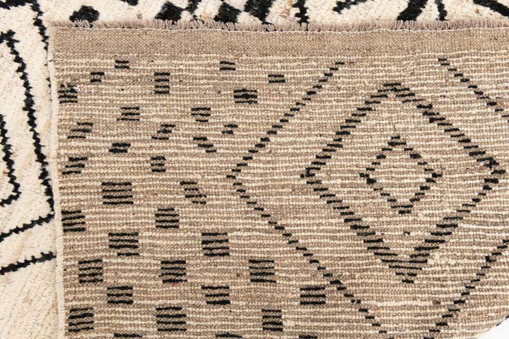 10' 1 x 14' Hand Knotted Moroccan Wool Rug
