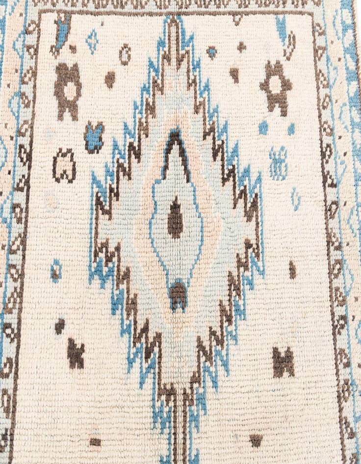 Detail image of 5' x 7' 2  Hand Knotted Moroccan Wool Rug