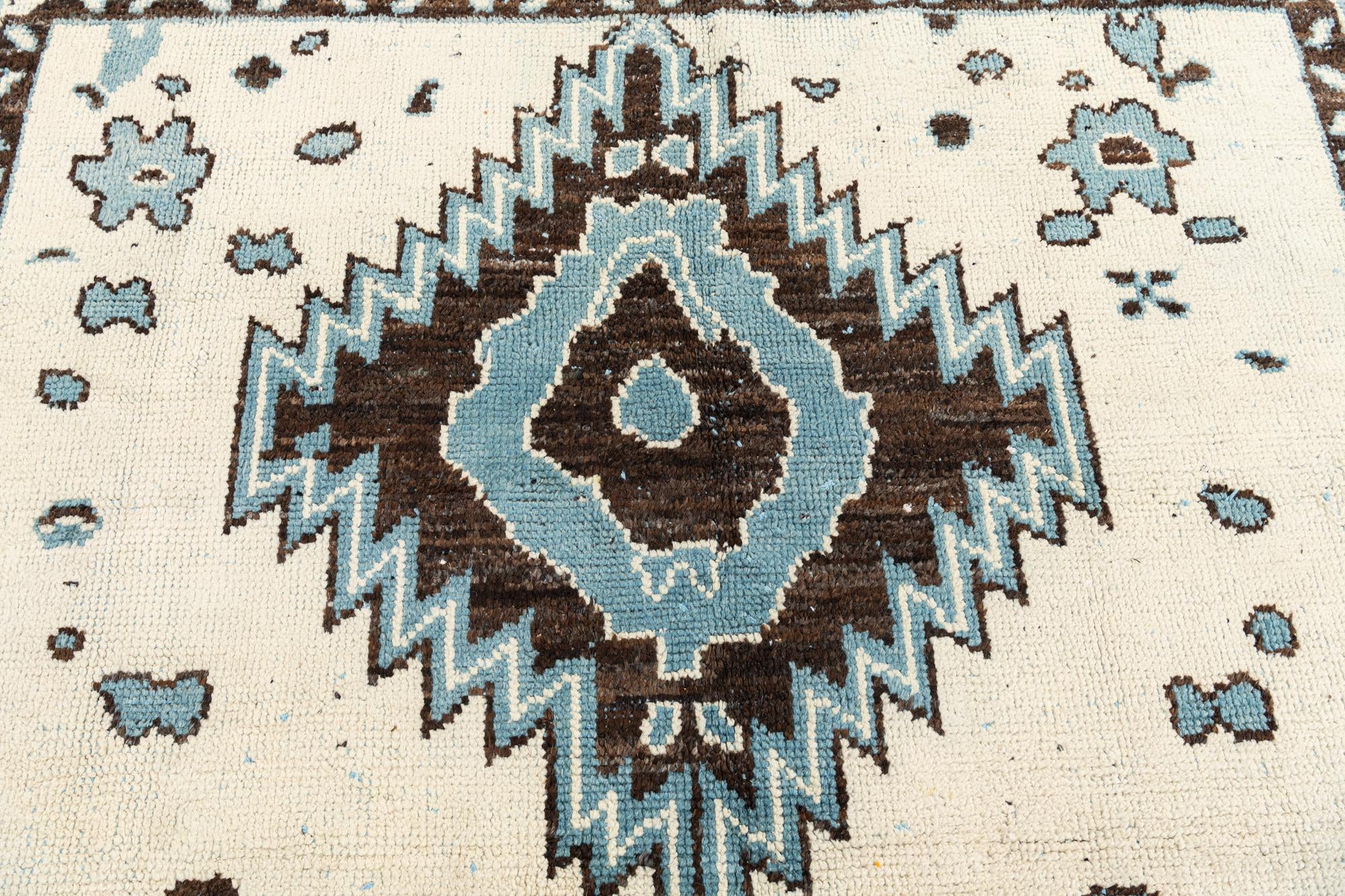 7' 10 x 10' 1 Hand Knotted Moroccan Wool Rug