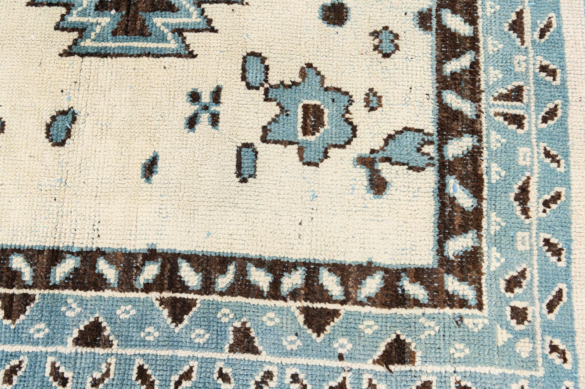7' 10 x 10' 1 Hand Knotted Moroccan Wool Rug