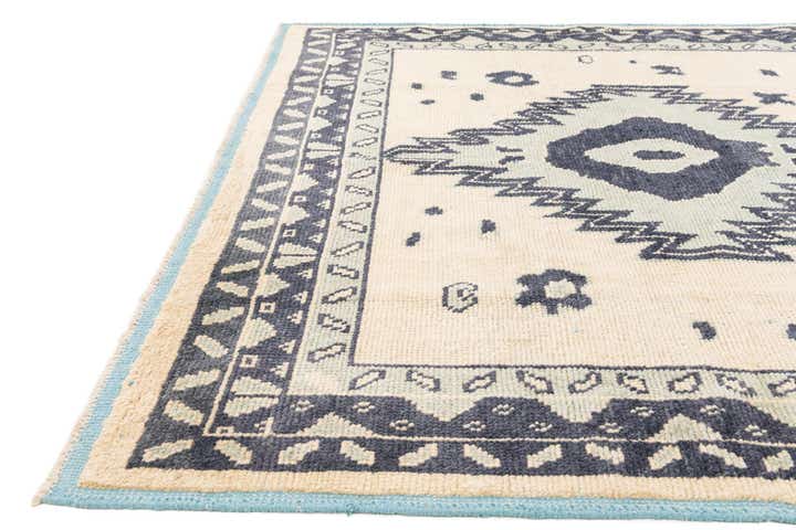 7' 9 x 10' 3 Hand Knotted Moroccan Wool Rug