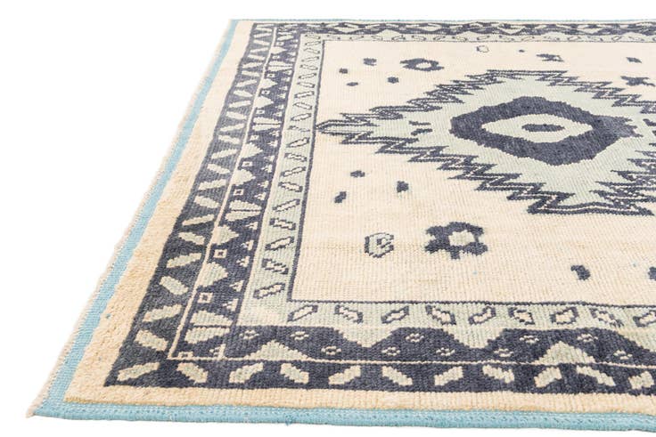 Detail image of 7' 9 x 10' 3 Hand Knotted Moroccan Wool Rug