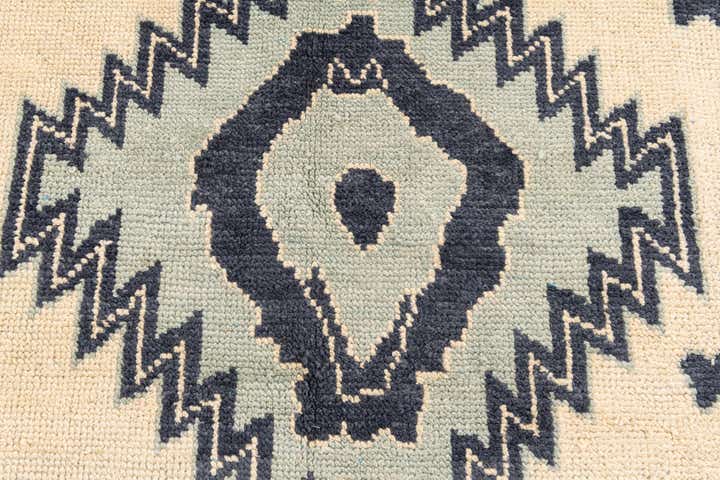 7' 9 x 10' 3 Hand Knotted Moroccan Wool Rug