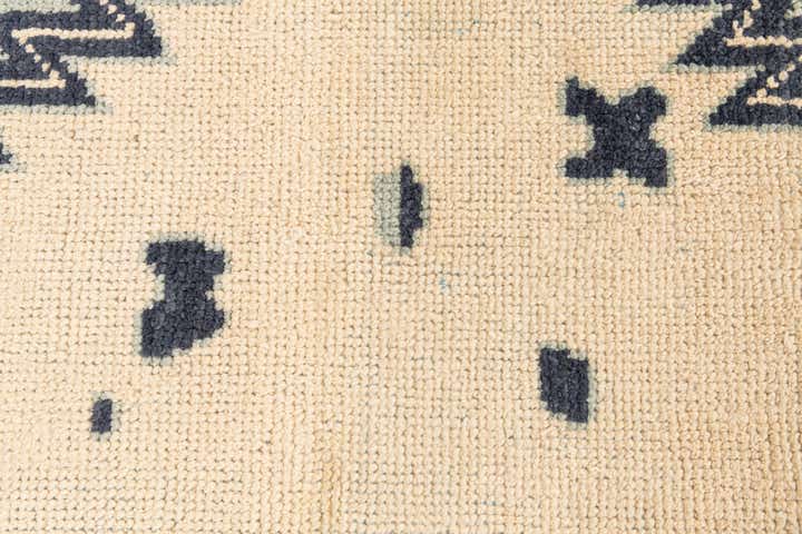 7' 9 x 10' 3 Hand Knotted Moroccan Wool Rug