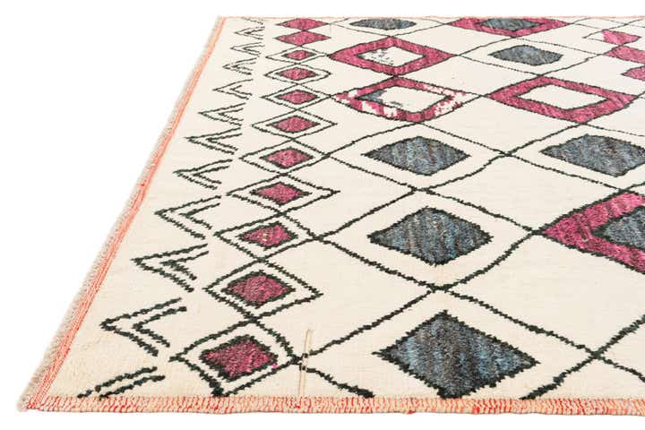 7' 10 x 9' 10 Hand Knotted Moroccan Wool Rug