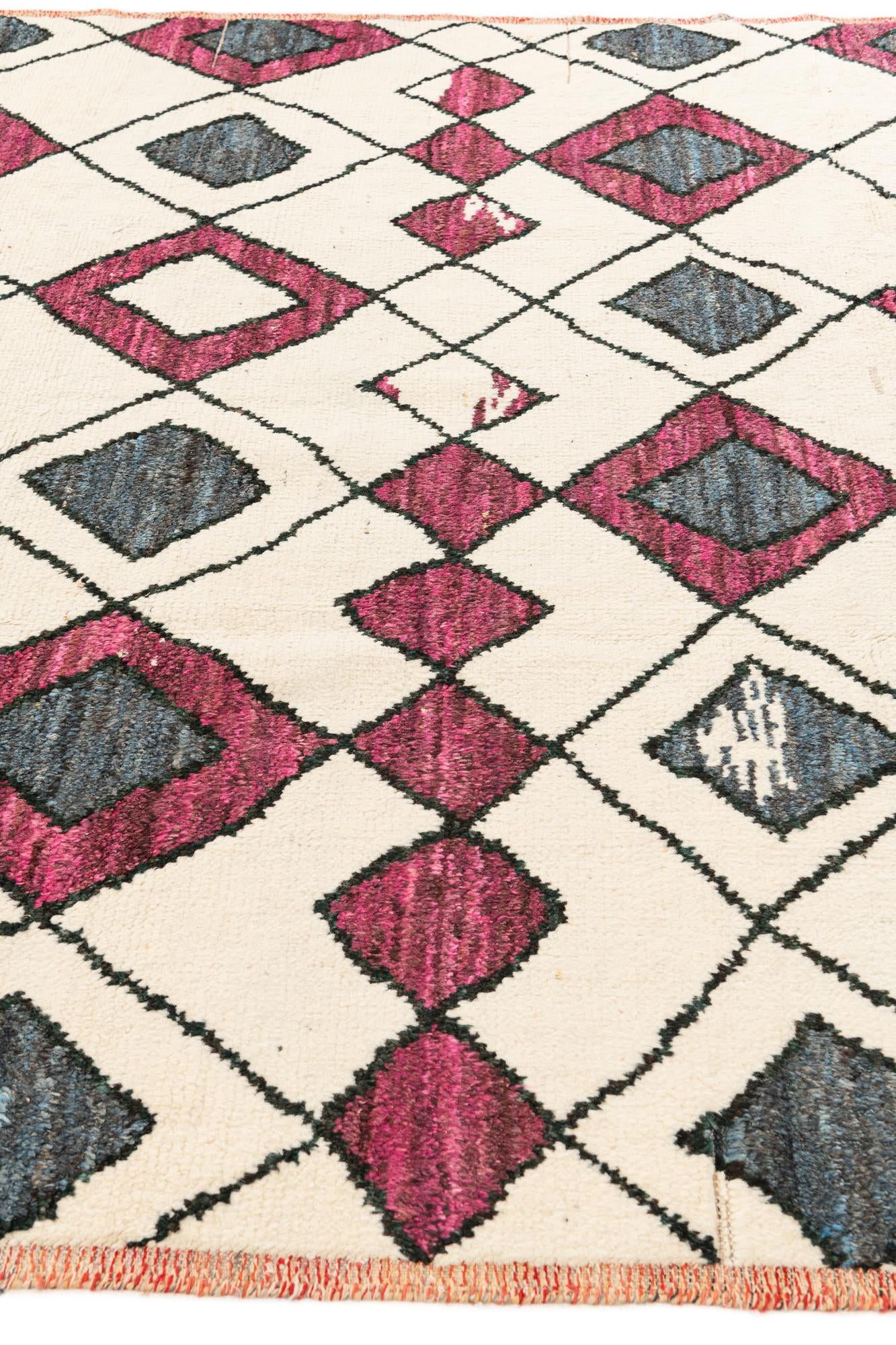 7' 10 x 9' 10 Hand Knotted Moroccan Wool Rug