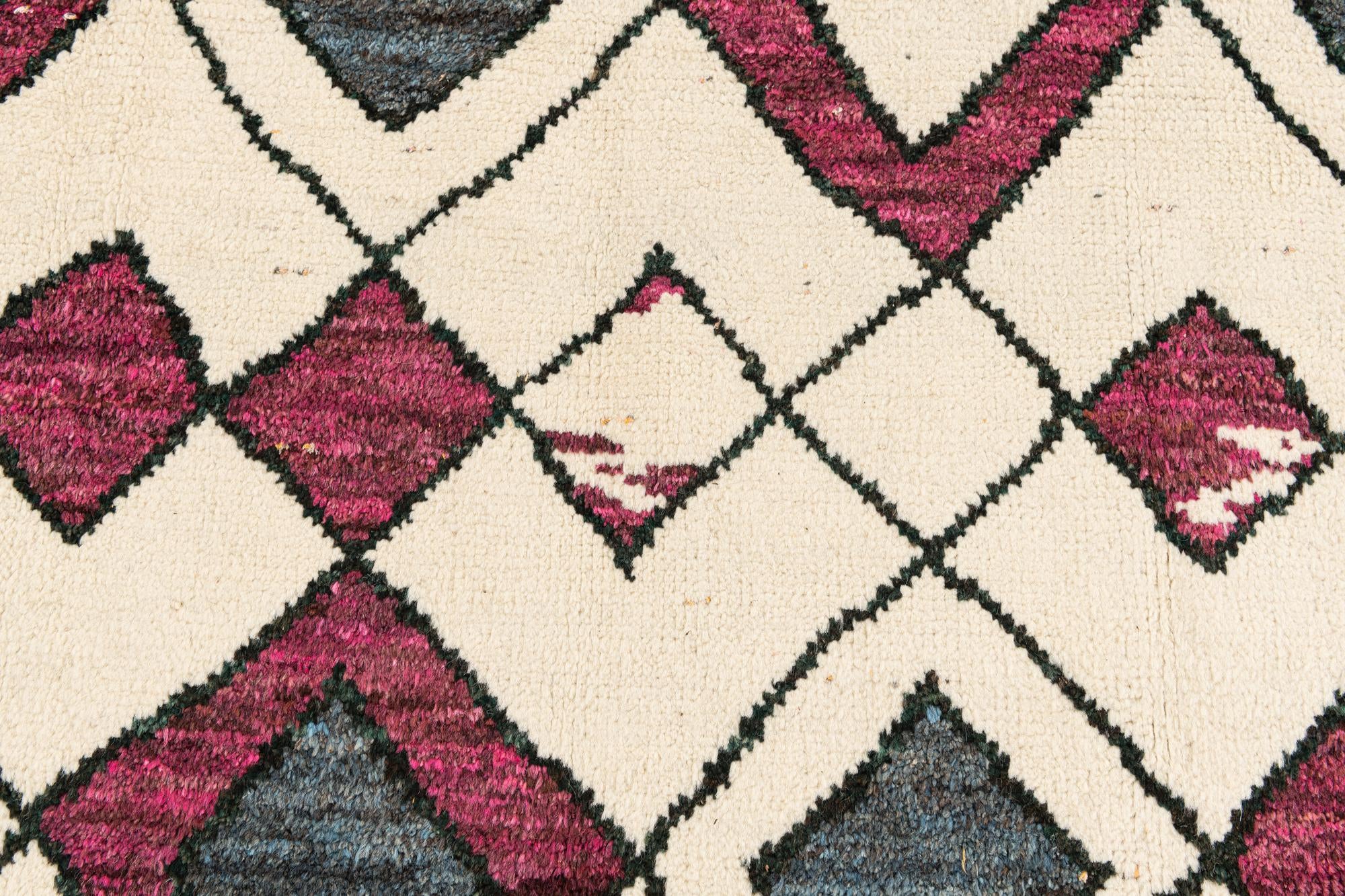 7' 10 x 9' 10 Hand Knotted Moroccan Wool Rug