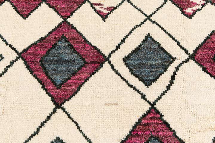 7' 10 x 9' 10 Hand Knotted Moroccan Wool Rug