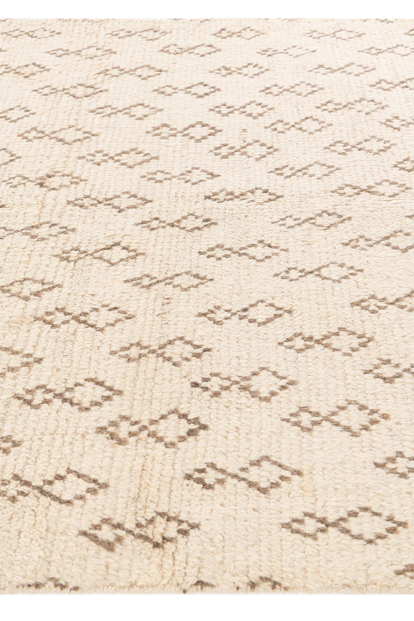 5' x 7' 8 Hand Knotted Moroccan Wool Rug