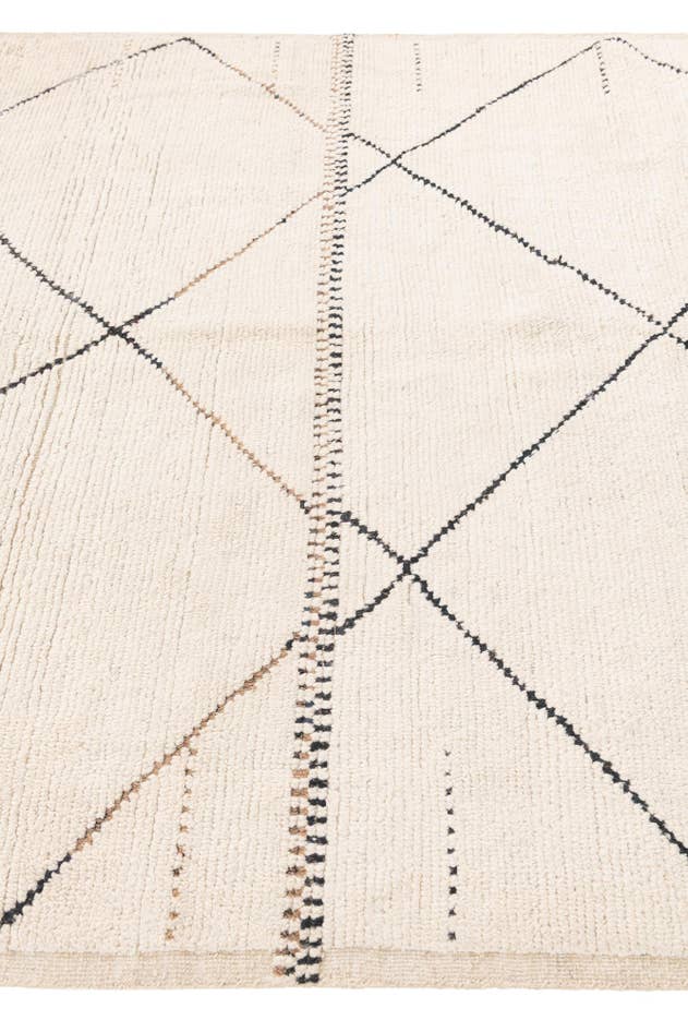 Detail image of 6' 3 x 9' 5 Hand Knotted Moroccan Wool Rug