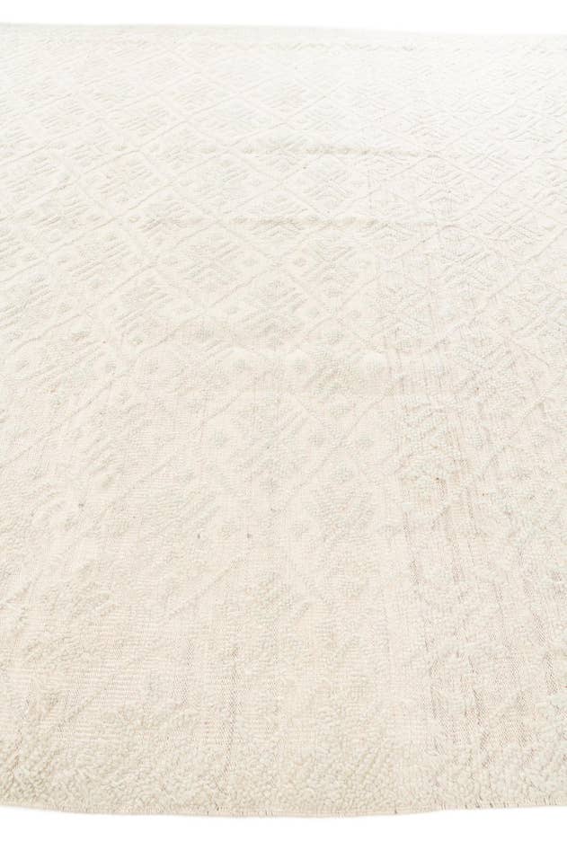 Detail image of 9' x 12' 10 Hand Knotted Moroccan Wool Rug