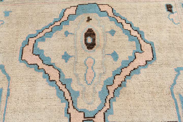 8' 9 x 10' 5 Hand Knotted Moroccan Wool Rug