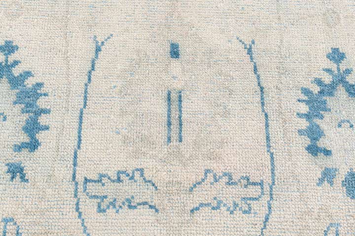 7' 9 x 10' 1 Hand Knotted Moroccan Wool Rug