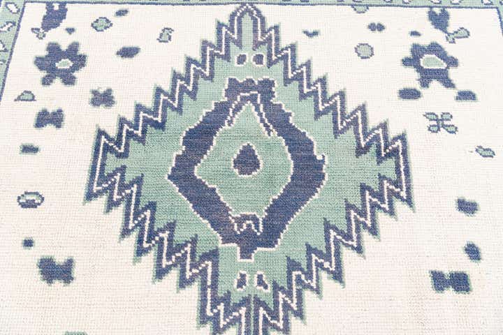 7' 10 x 9' 10 Hand Knotted Moroccan Wool Rug