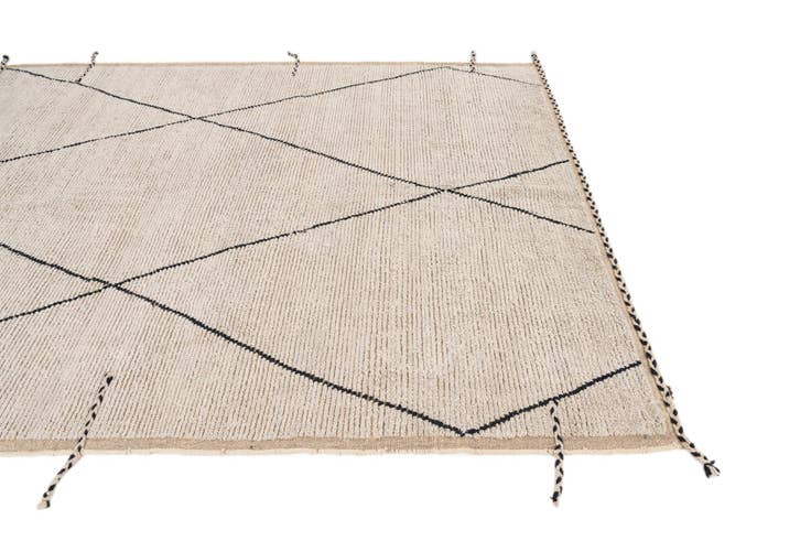 Detail image of 6' 9 x 9' Hand Knotted Moroccan Wool Rug