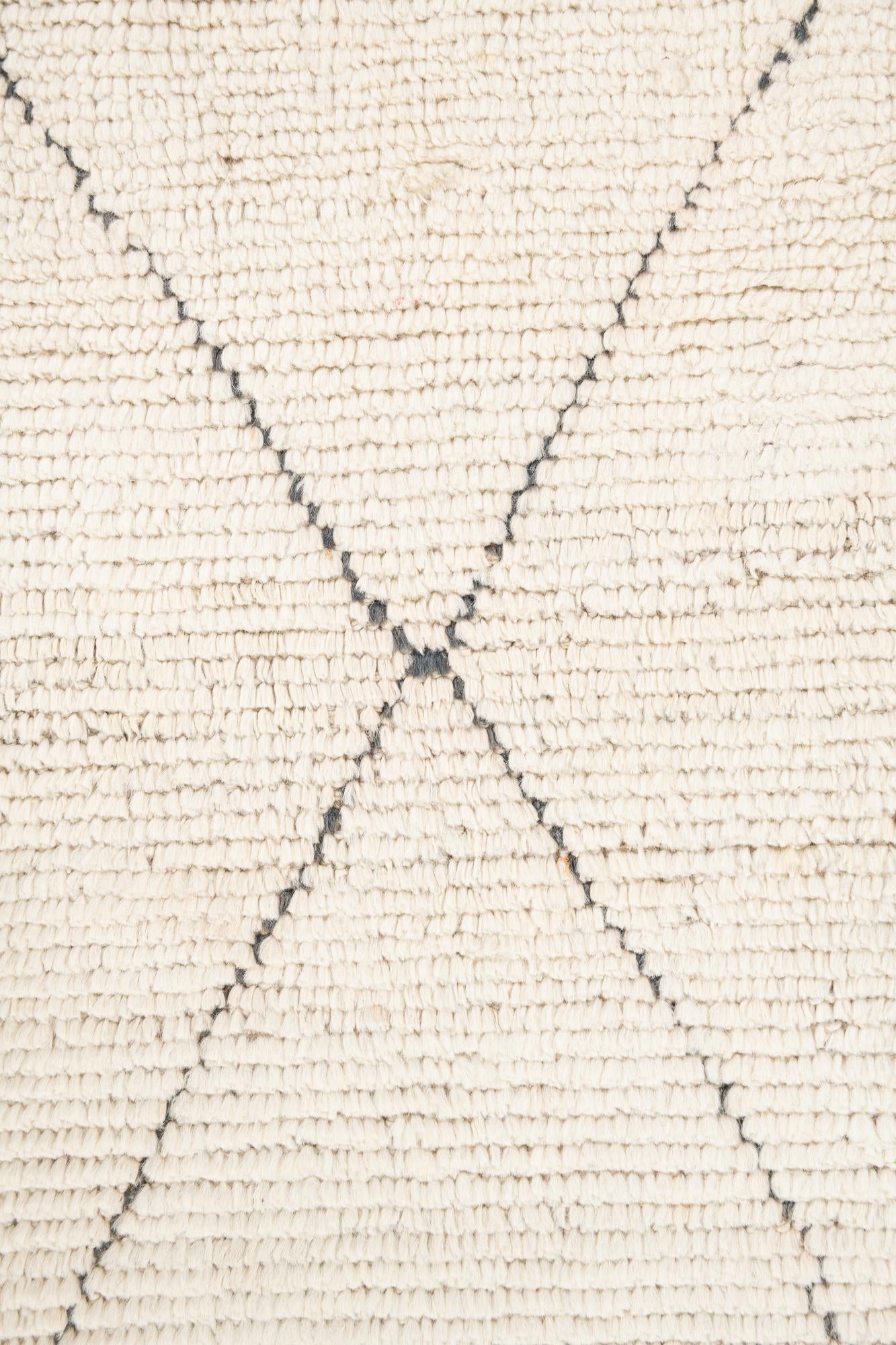 6' 10 x 8' 8 Hand Knotted Moroccan Wool Rug
