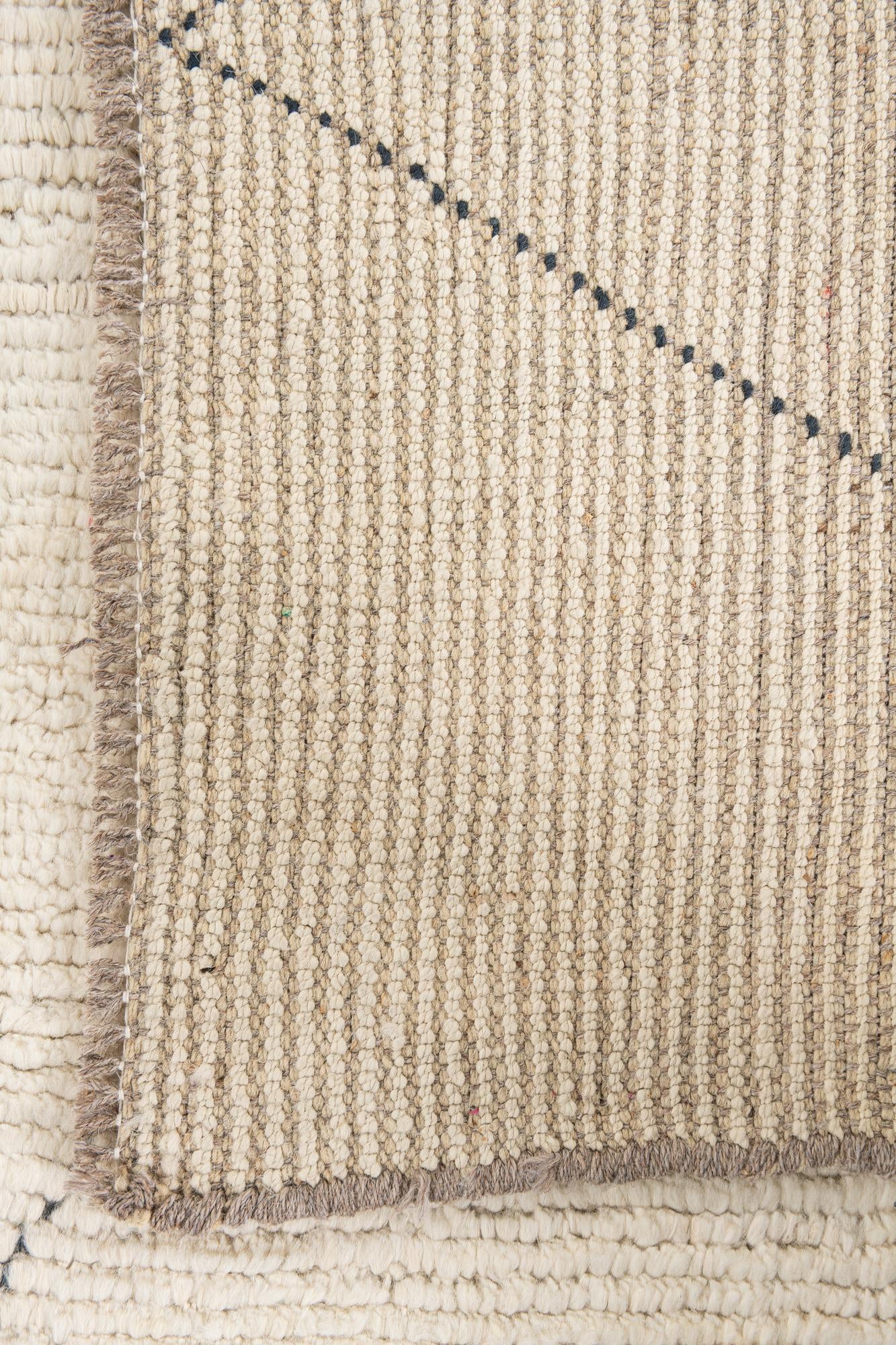 6' 10 x 8' 8 Hand Knotted Moroccan Wool Rug