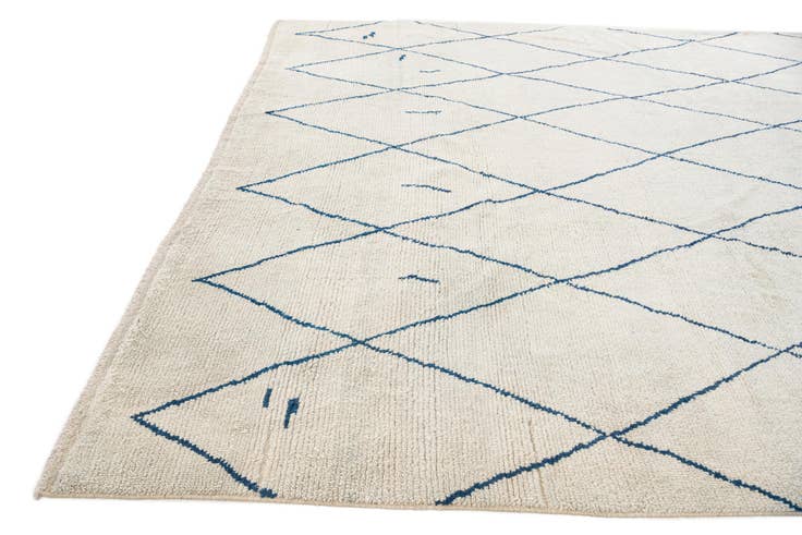 Detail image of 9' 5 x 11' 7 Hand Knotted Moroccan Wool Rug