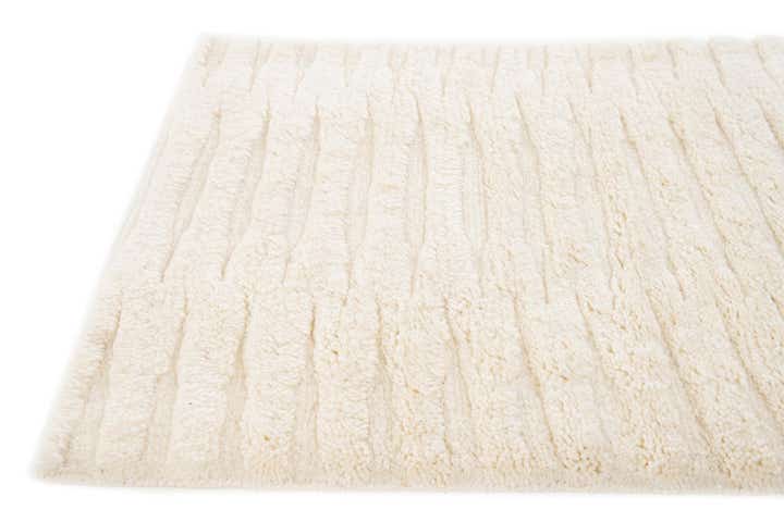 2' 2 x 3' 2 Hand Knotted Moroccan Wool Rug