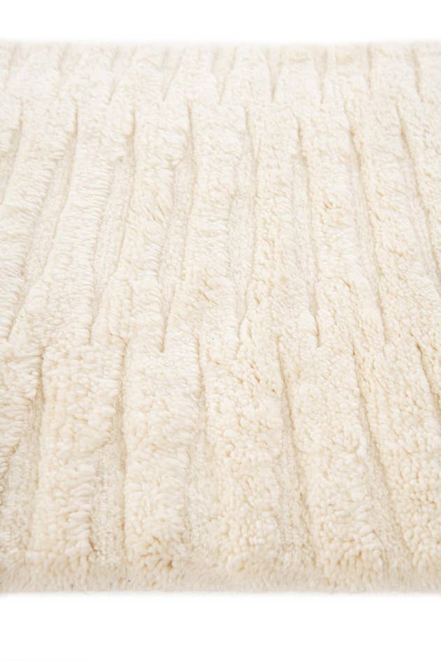 Detail image of 2' 2 x 3' 2 Hand Knotted Moroccan Wool Rug