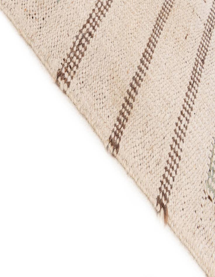 Detail image of 6' 7 x 9' 8 Hand Knotted Moroccan Oriental Wool Rug