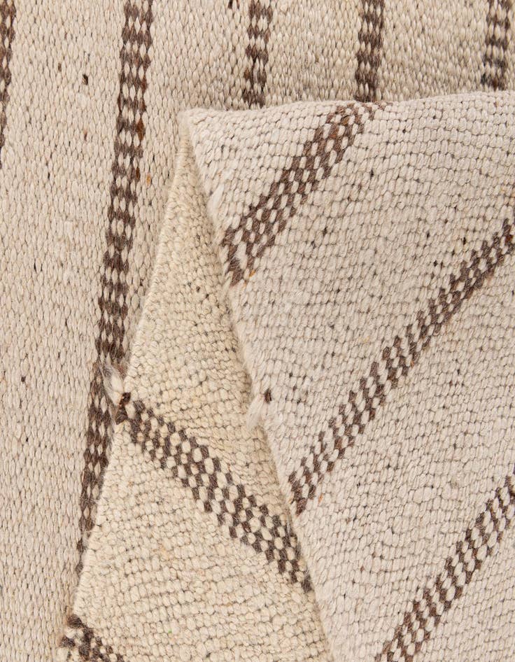 Detail image of 6' 7 x 9' 8 Hand Knotted Moroccan Oriental Wool Rug