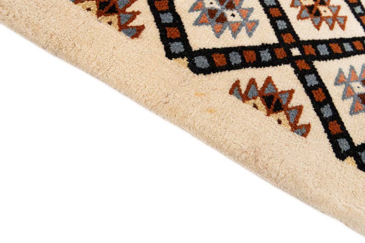 Detail image of 4' 11 x 7' 7 Hand Knotted Moroccan Wool Rug