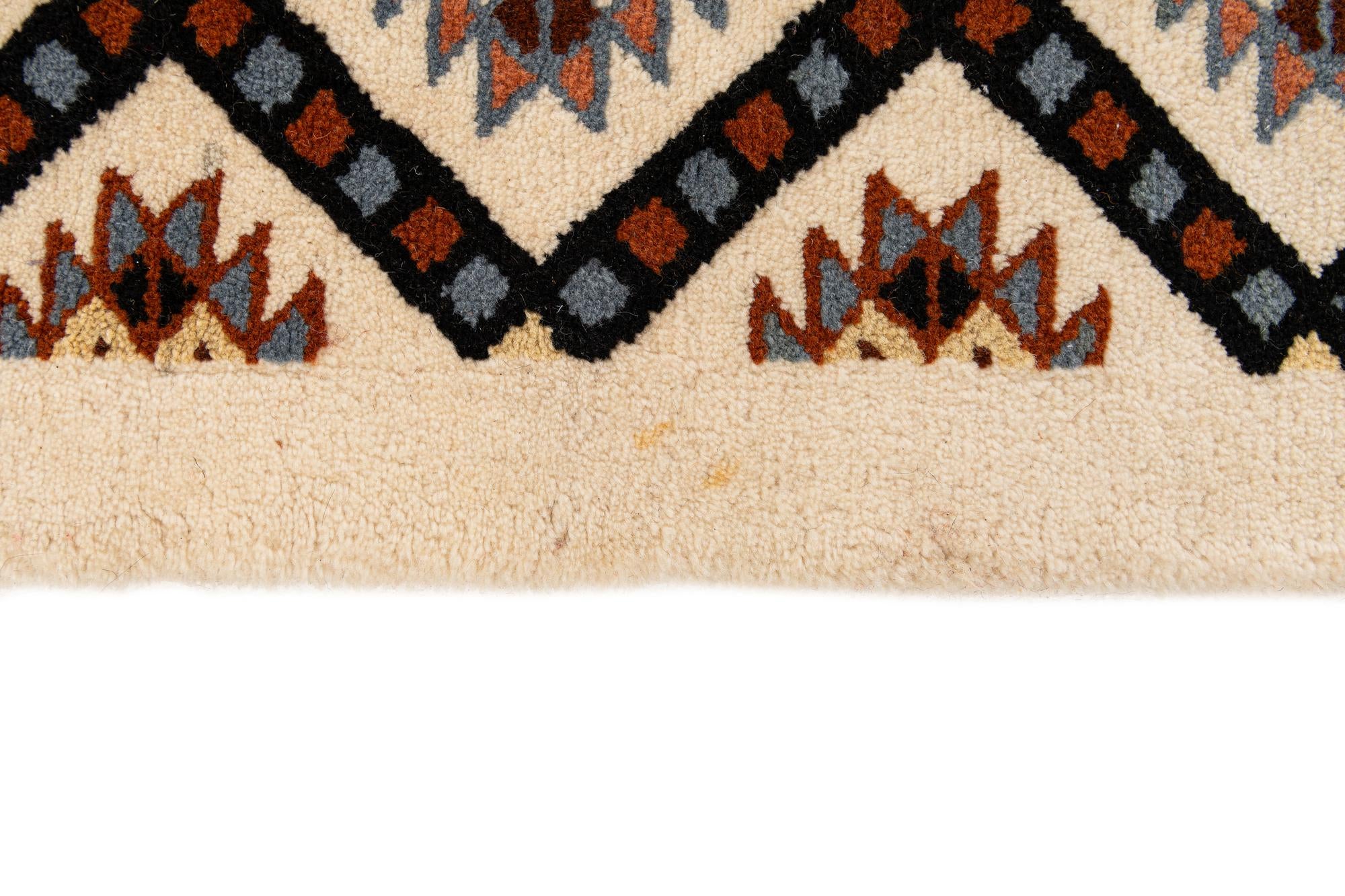 4' 11 x 7' 7 Hand Knotted Moroccan Wool Rug