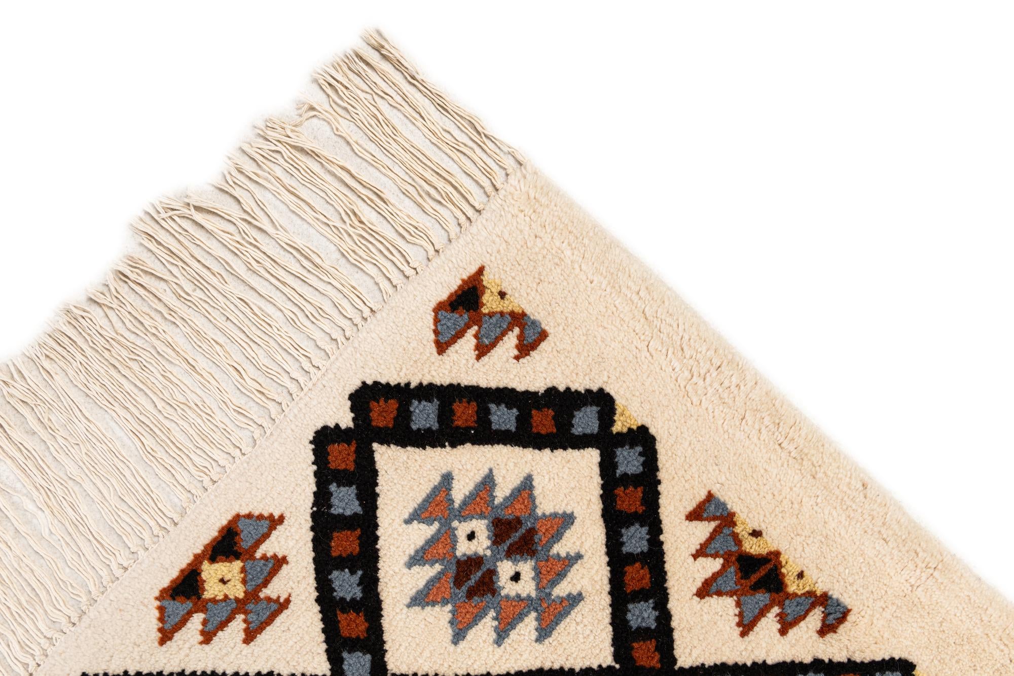 4' 11 x 7' 7 Hand Knotted Moroccan Wool Rug