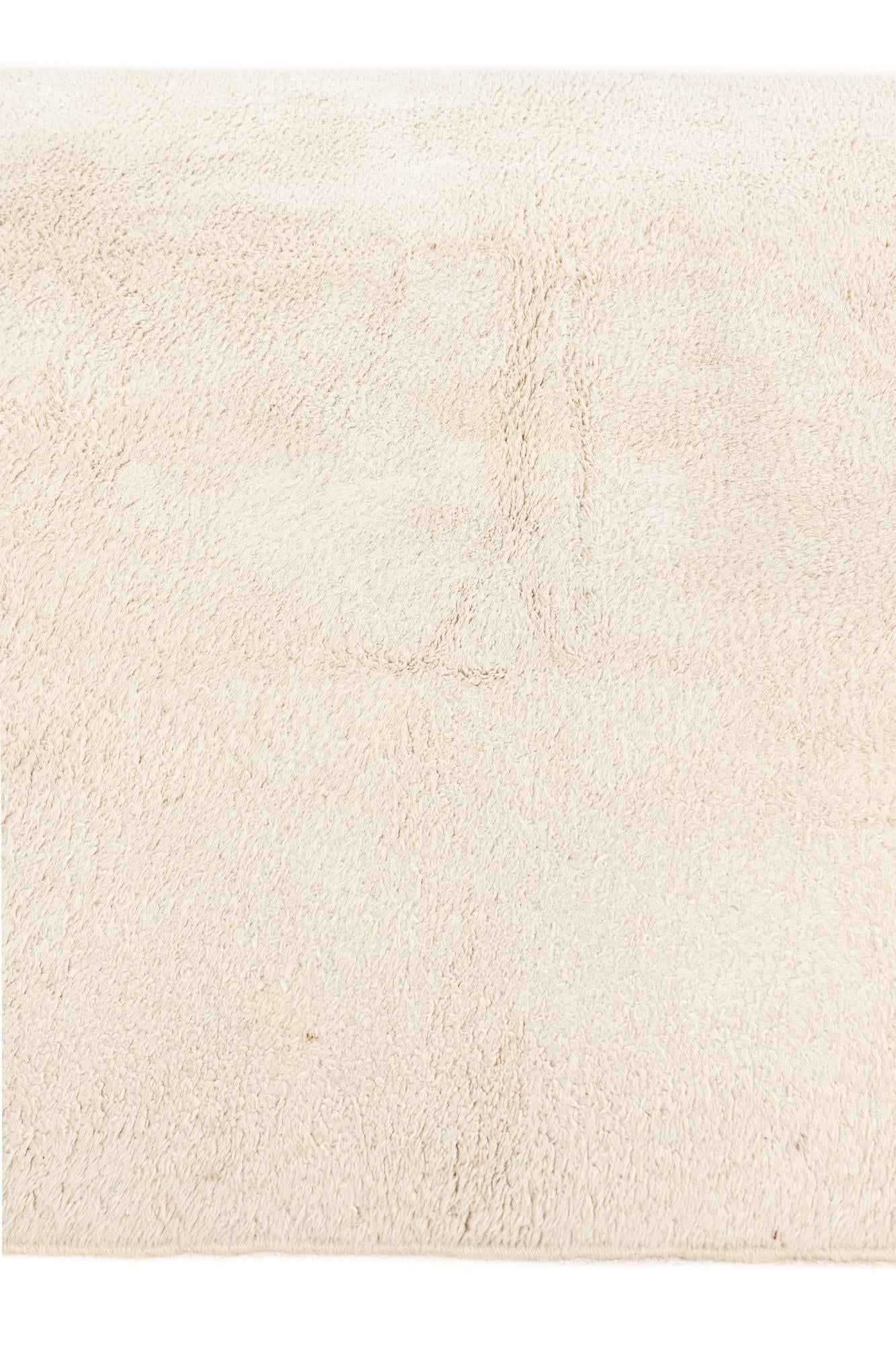 6' 6 x 9' 6 Hand Knotted Moroccan Wool Rug