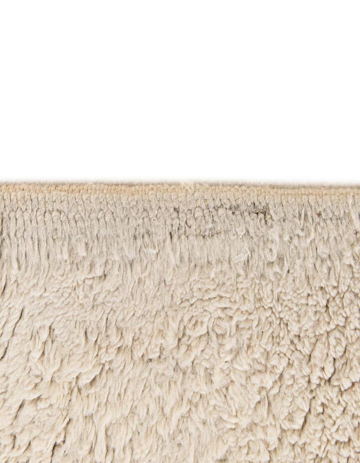 Detail image of 6' 6 x 9' 6  Hand Knotted Moroccan Wool Rug