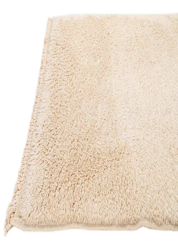 2' 9 x 4' 6 Hand Knotted Moroccan Wool Rug