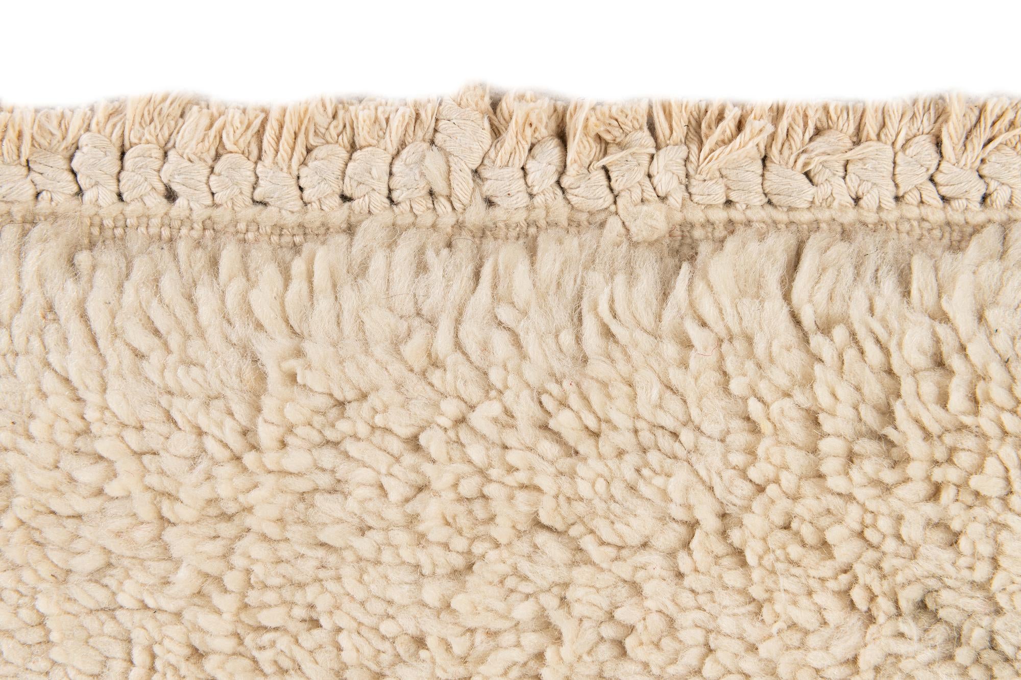 2' 9 x 4' 6 Hand Knotted Moroccan Wool Rug