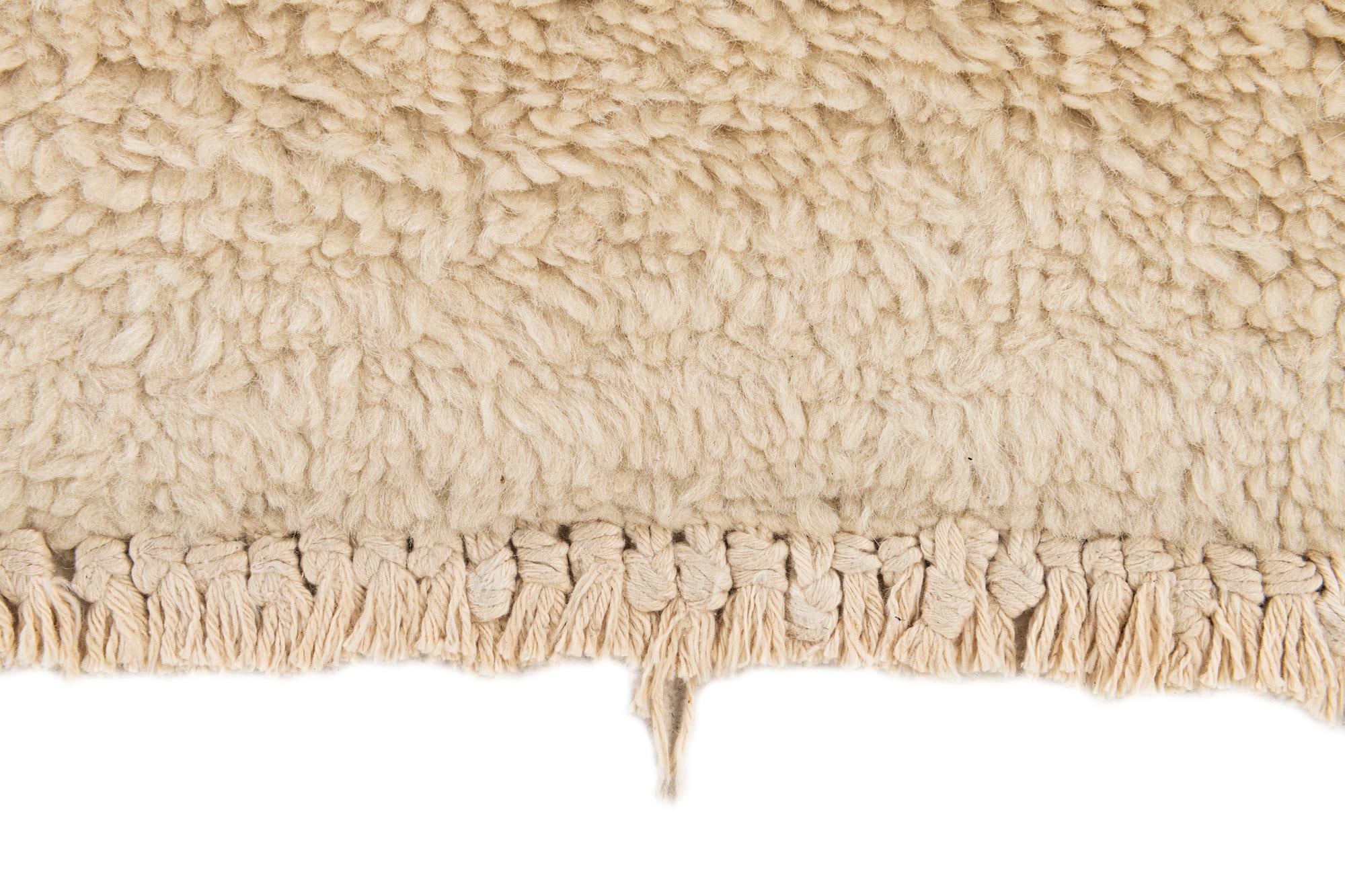 2' 9 x 4' 6 Hand Knotted Moroccan Wool Rug
