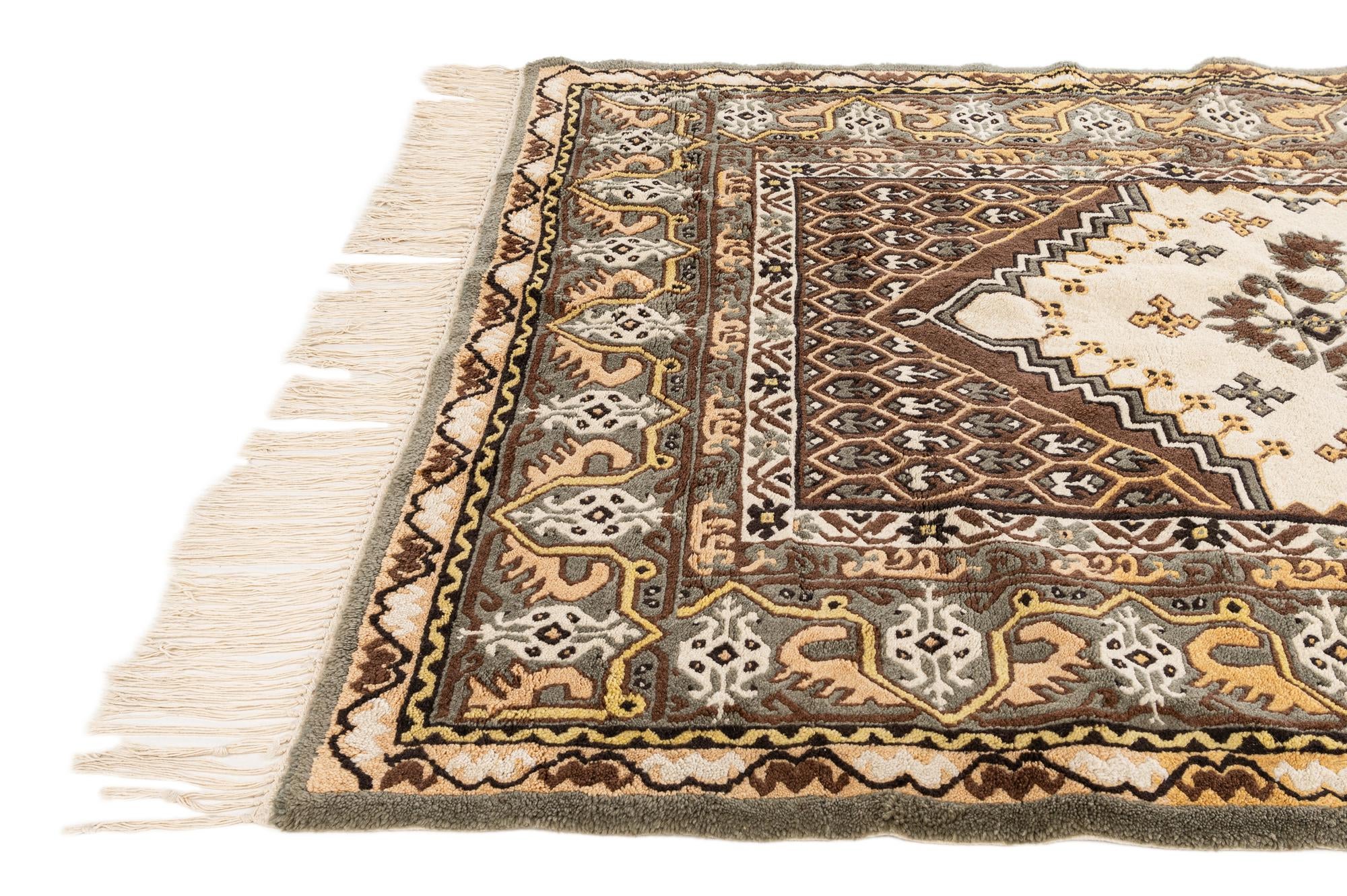 5' x 8' 9 Hand Knotted Moroccan Wool Rug