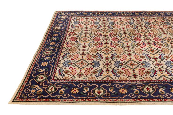 Detail image of 6' 5 x 9' 9 Hand Knotted Moroccan Wool Rug