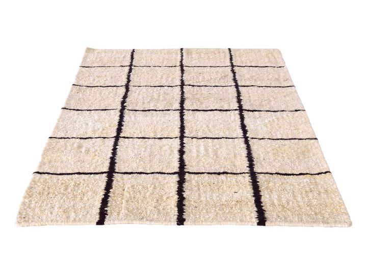 4' 1 x 5' 11 Hand Knotted Moroccan Wool Rug