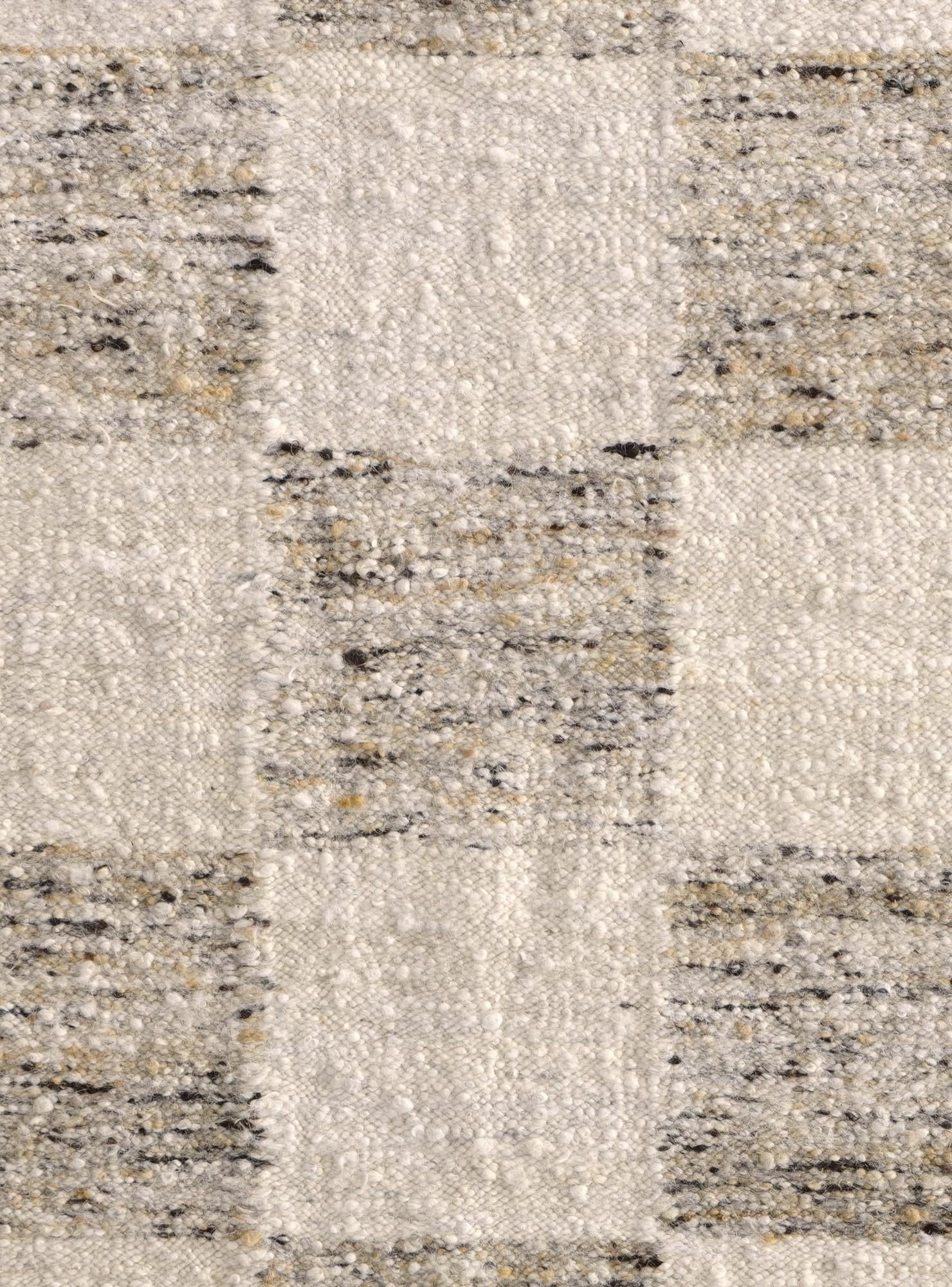 5' 1 x 6' 10 Hand Knotted Moroccan Wool Rug
