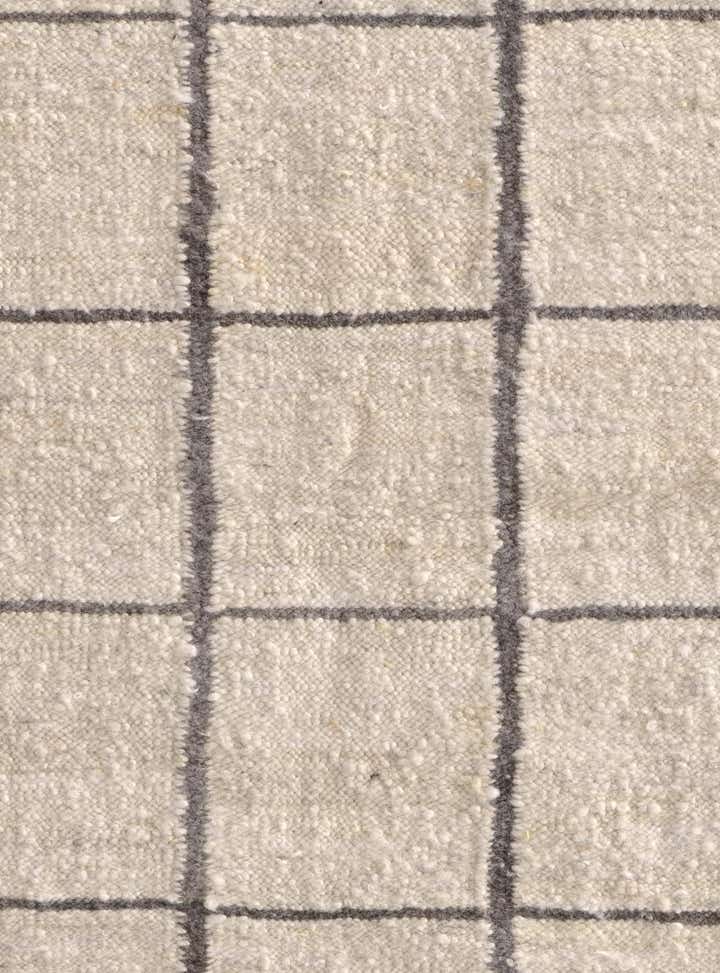 5' 1 x 6' 10 Hand Knotted Moroccan Wool Rug