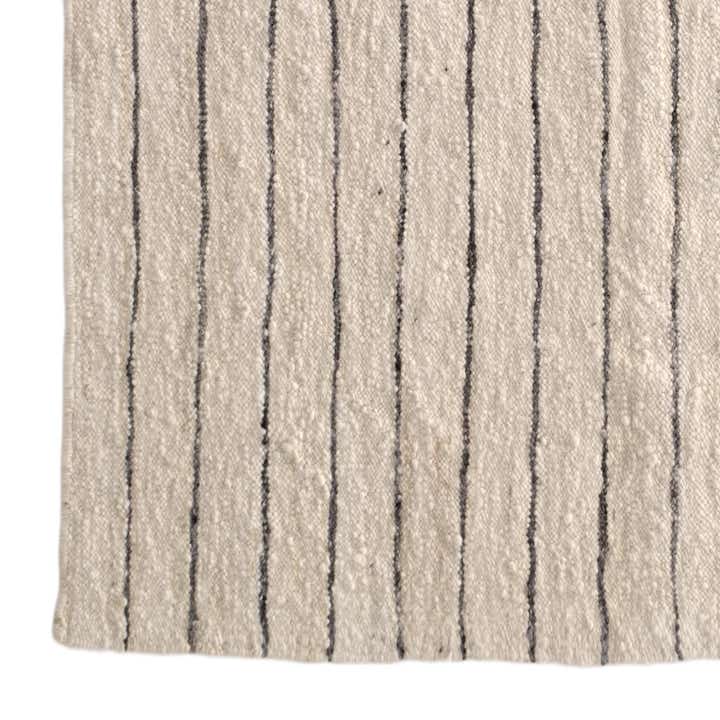 5' 1 x 6' 7 Hand Knotted Moroccan Wool Rug