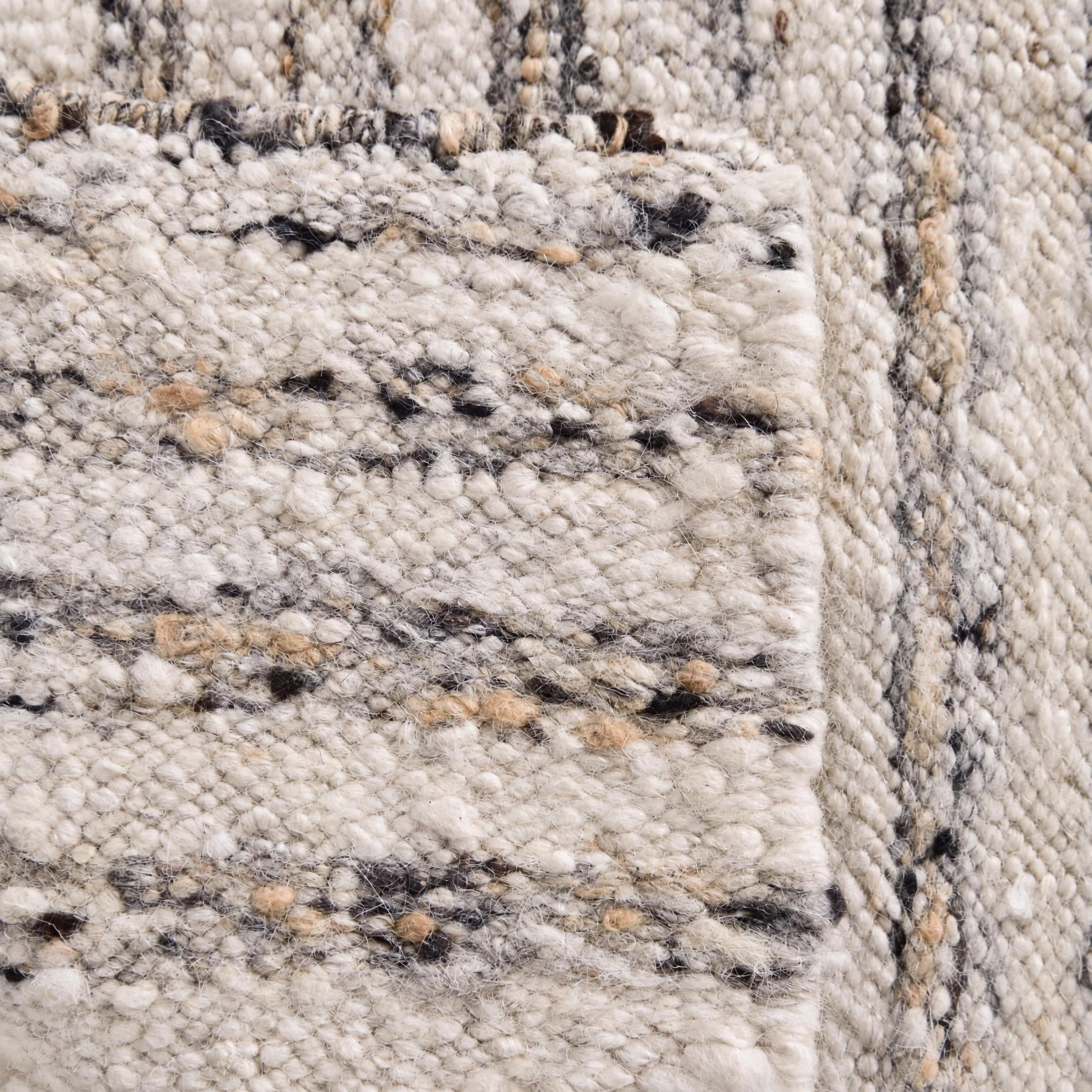 Detail image 12 of 12: 2' x 3' Hand Knotted Moroccan Wool Rug