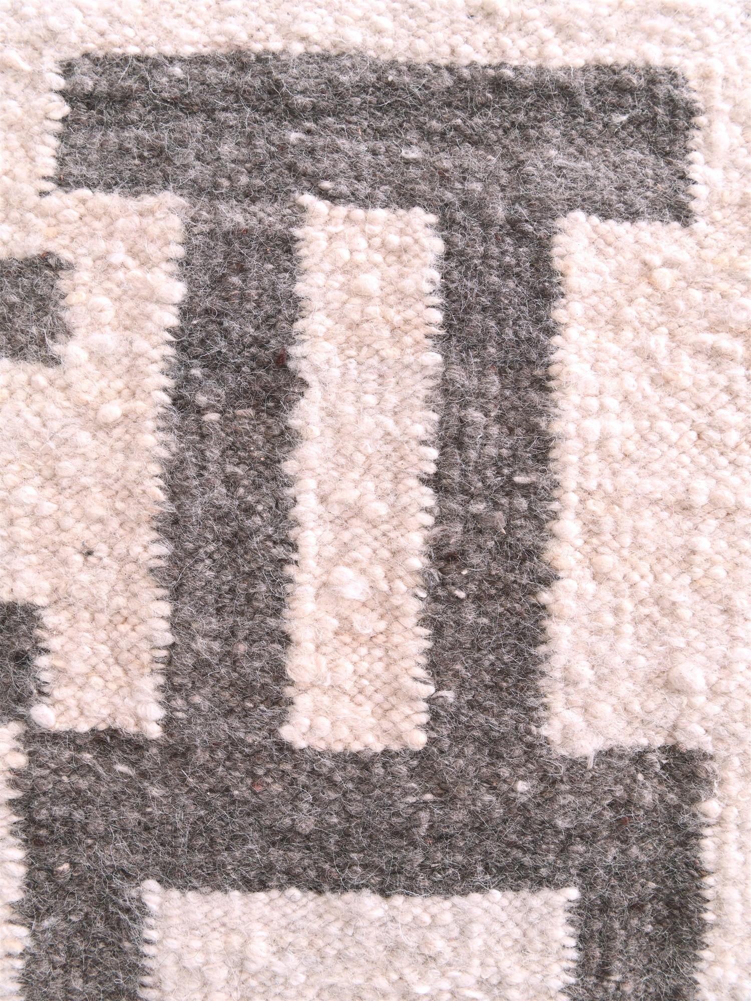 2' x 3' 1 Hand Knotted Moroccan Wool Rug