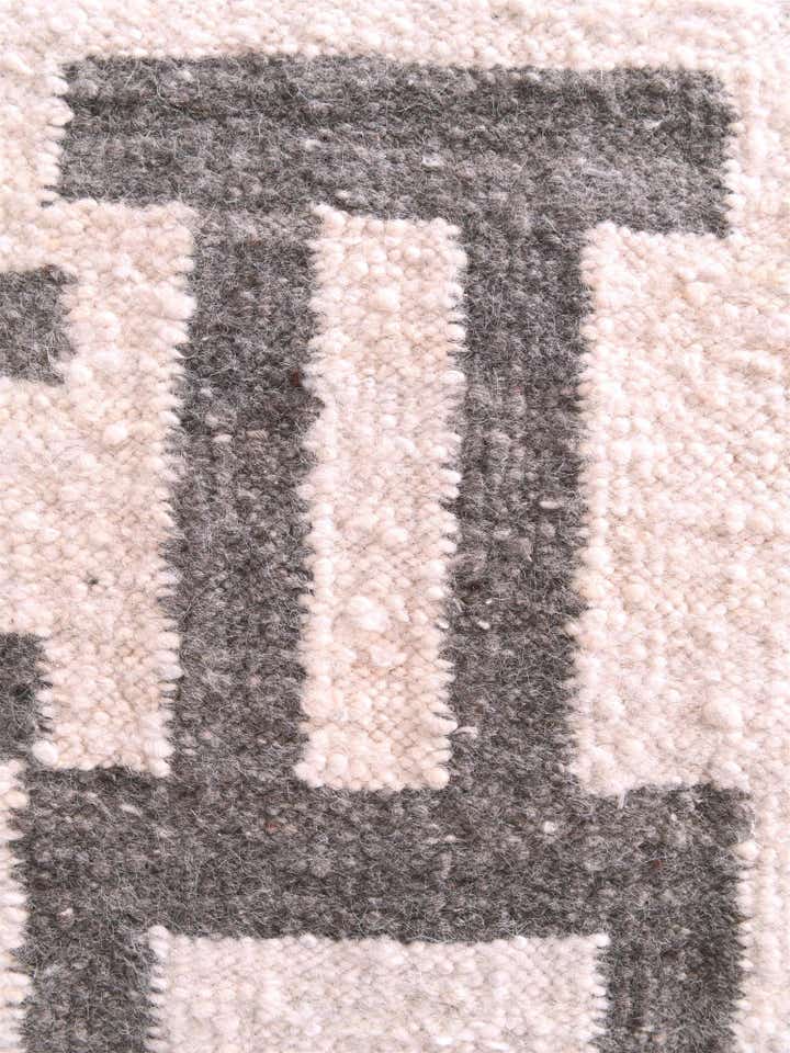 2' x 3' 1 Hand Knotted Moroccan Wool Rug
