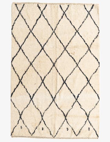 5' 5 x 8' 1 Hand Knotted Moroccan Wool Rug