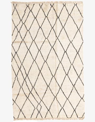 6' x 9' 7 Hand Knotted Moroccan Wool Rug