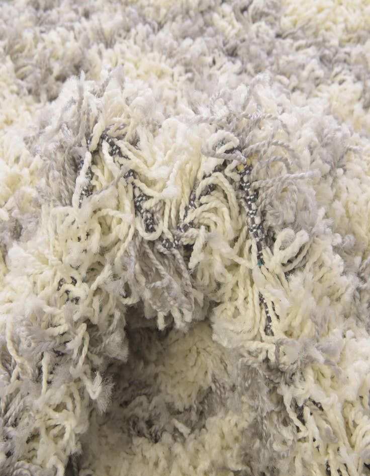 Detail image of 10' 8 x 14' Moroccan Trellis Shag Rug