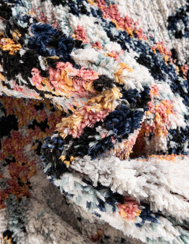 Detail image of 2' 2 x 3' Morocco Rug