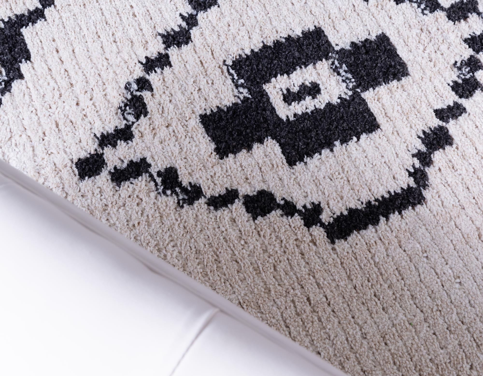 2' 2 x 3' Morocco Rug