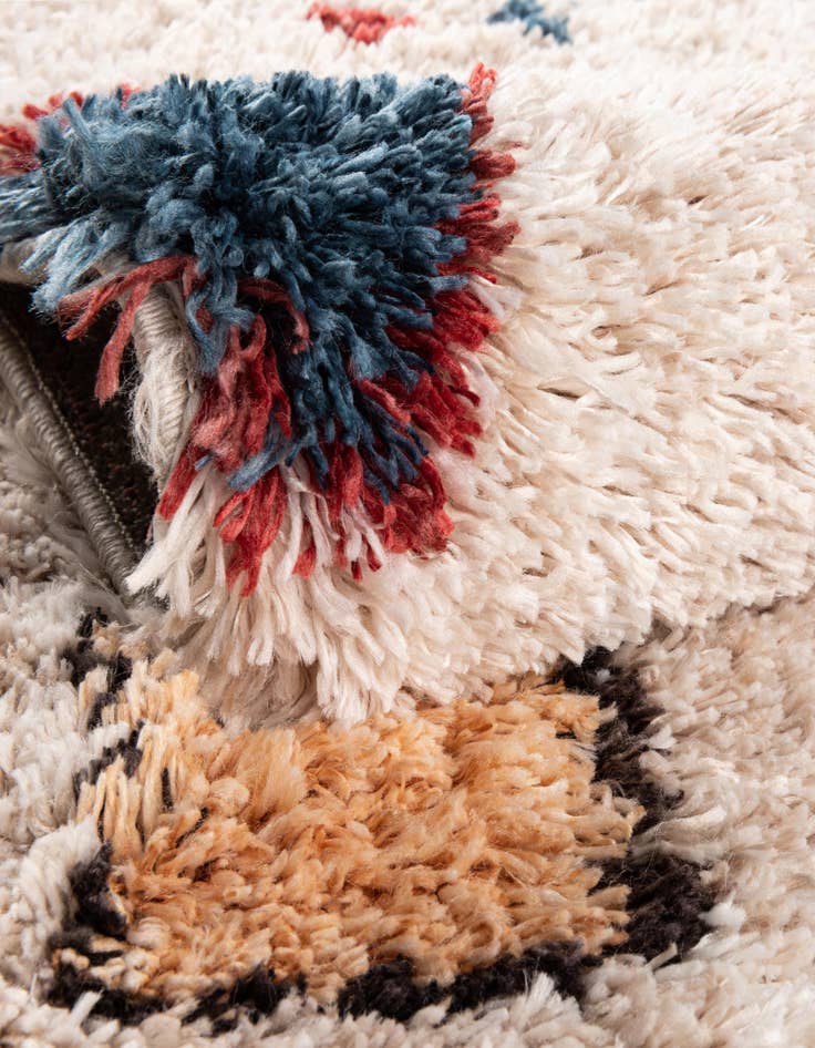 Detail image of 5' x 7' Morocco Rug